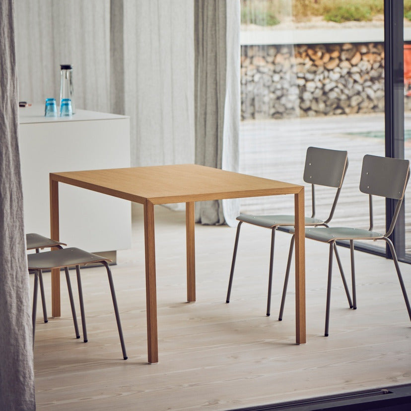 Cloud 2.0 tafel | Jan Kurtz | Lundia Living | eiken, met stoelen in eethoek