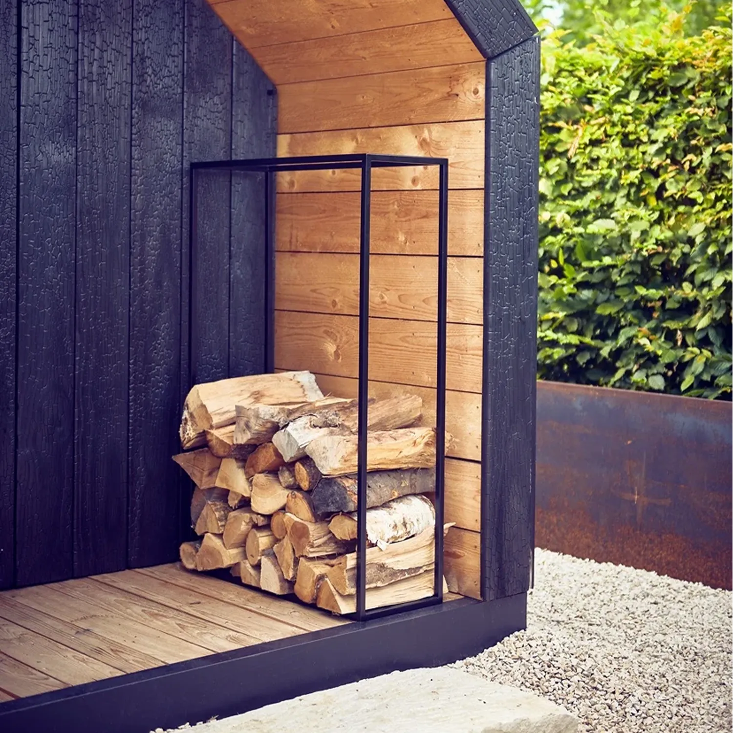 Holzmaxx Kaminholzregal | Jan Kurtz | Lundia Living