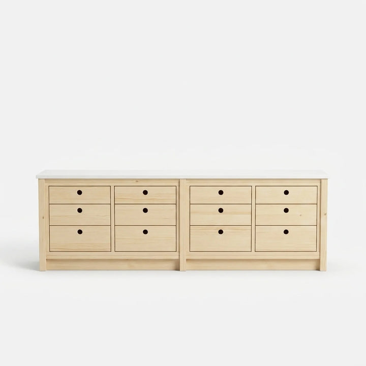 Niedrige skandinavische Kommode | Lundia Original | Klar lackiert & weißes Holz, vooraanzicht