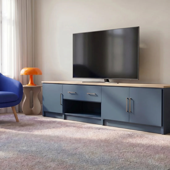 TV-Schrank mit Schubladen und Türen | Lundia Original | Haagsblaues und klar lackiertes Holz, sfeerbeeld perspectief