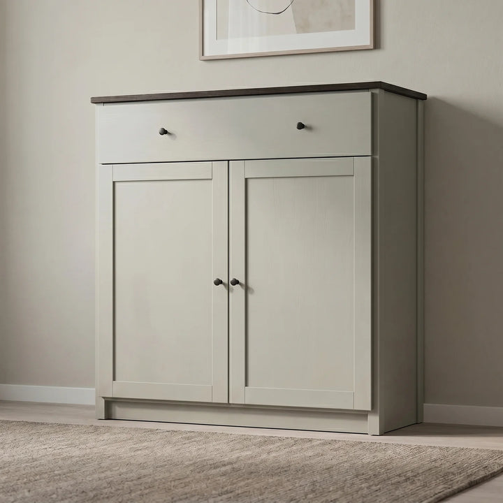 Sideboard mit Schublade und Türen | Lundia Original | Nebelgrau & Schwarz, sfeerbeeld vooraanzicht