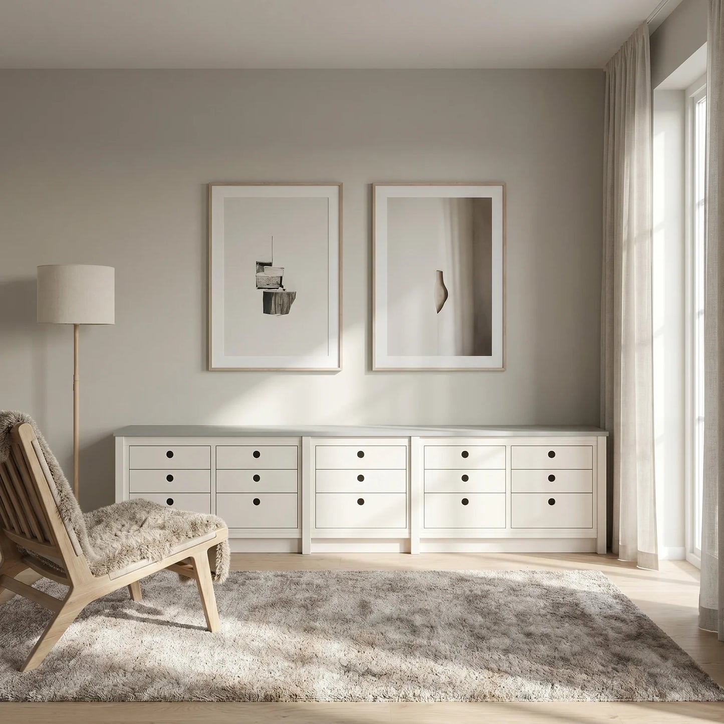 Niedrige & breite Kommode | Lundia Original | Weiß & nebelgraues Holz, sfeerbeeld vooraanzicht