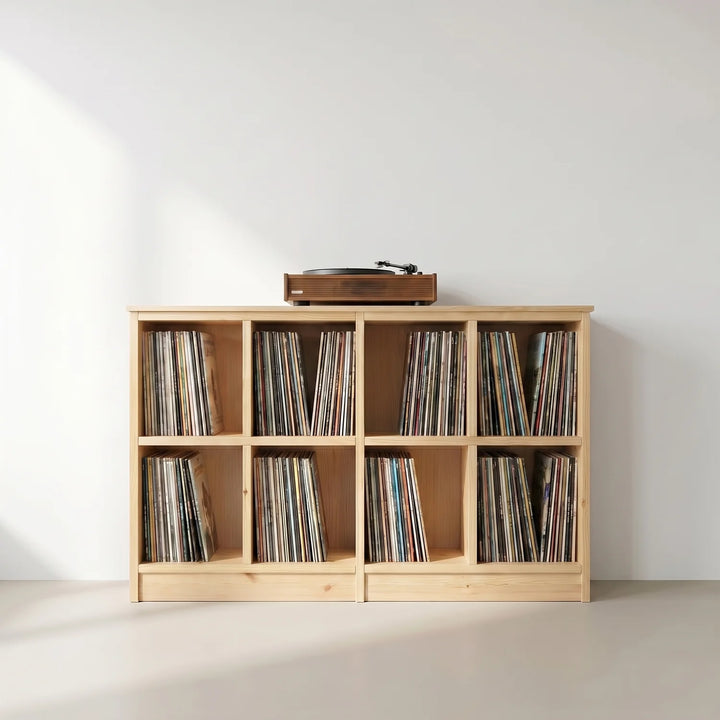 Skandinavische Lundia Libre LP-Schrank in Klar lackiert, sfeerbeeld perspectief