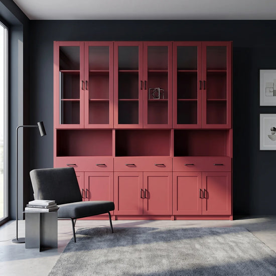 Vitrinenschrank mit Glastüren, Schubladen und Türen | Lundia Original | Bordeauxrot, sfeerbeeld vooraanzicht