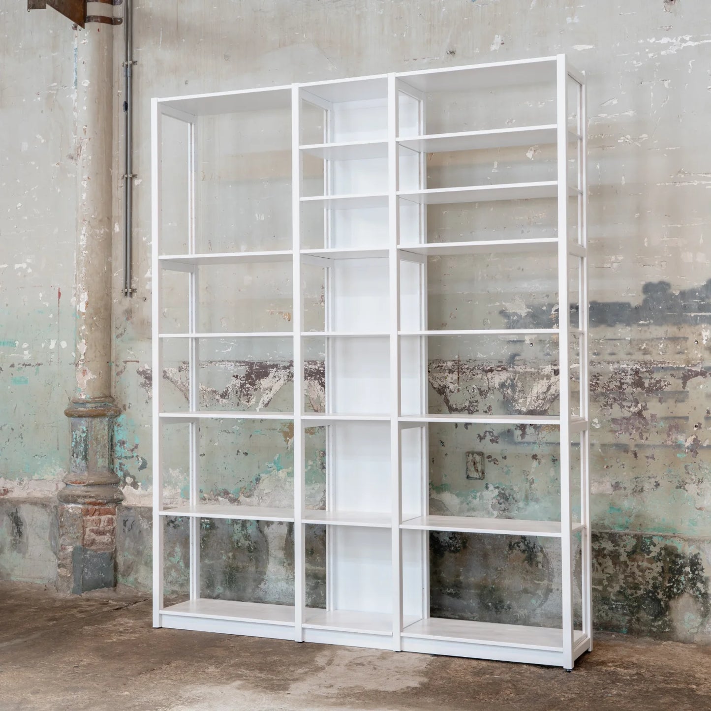 Wandschrank | Lundia Original | Signalweiß Massivholz dreiteiliges System, Seitenansicht